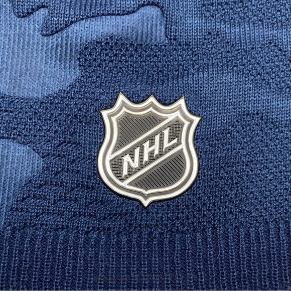 Fanatics Columbus Blue Jackets Women’s NHL Camo Beanie With Pom NWT, Navy - Picture 6 of 6